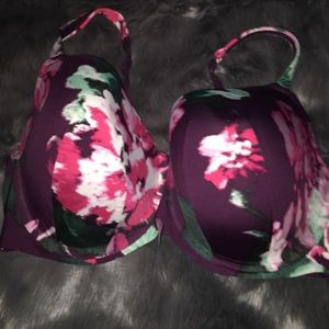 Cacique purple floral bra used in good condition